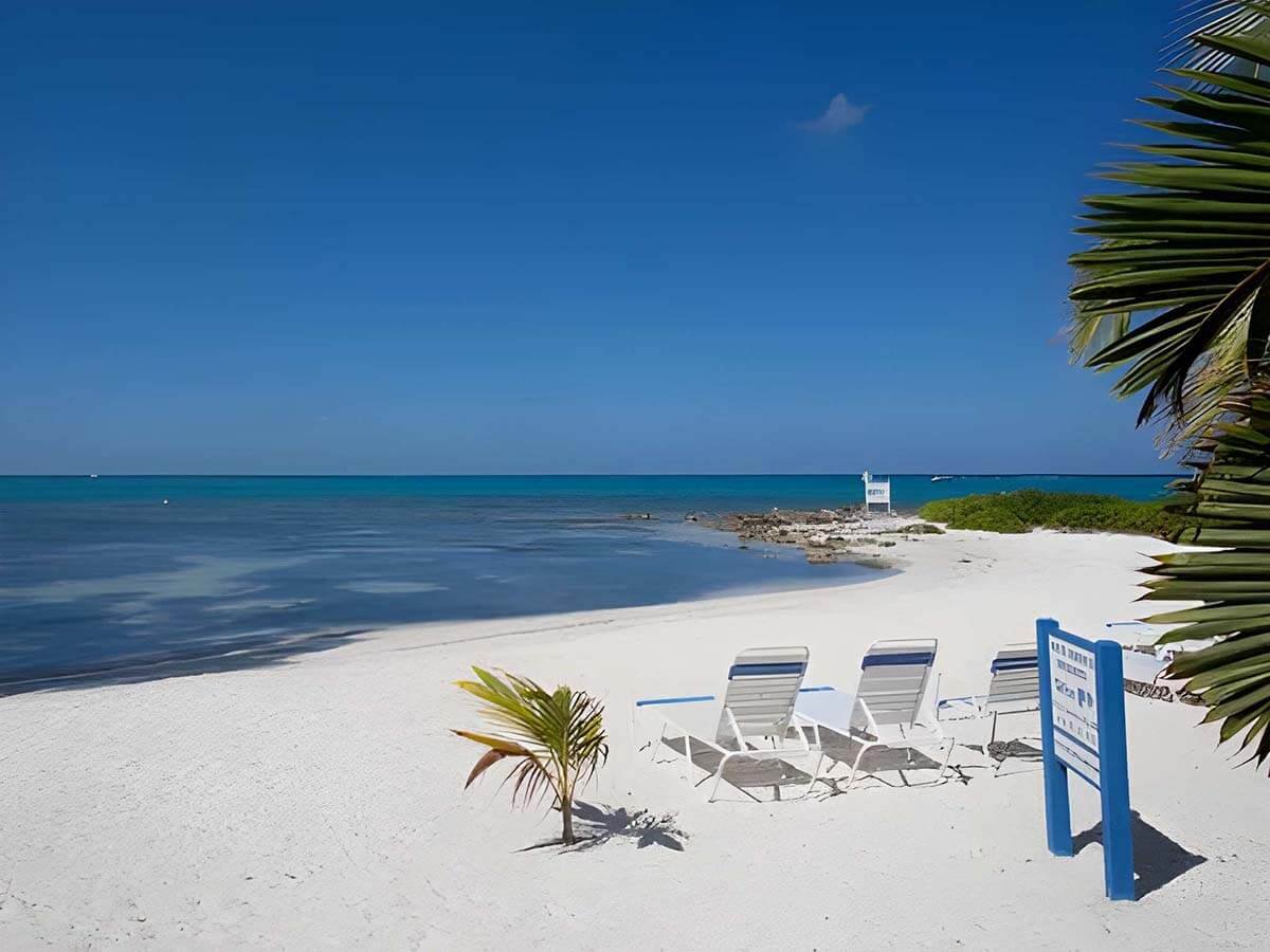 Retreat At Rum Point #17 - Vacation Condo with Panoramic View Located In Cayman Kai Grand Cayman